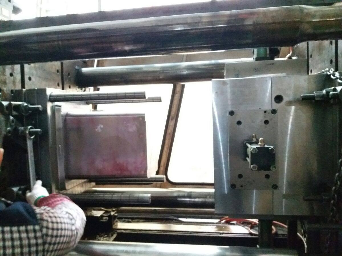 iCIVCIV Kuluçka Makinesi Enjeksiyon Kalıp Üretimi — Yerli Kasa Tasarımı